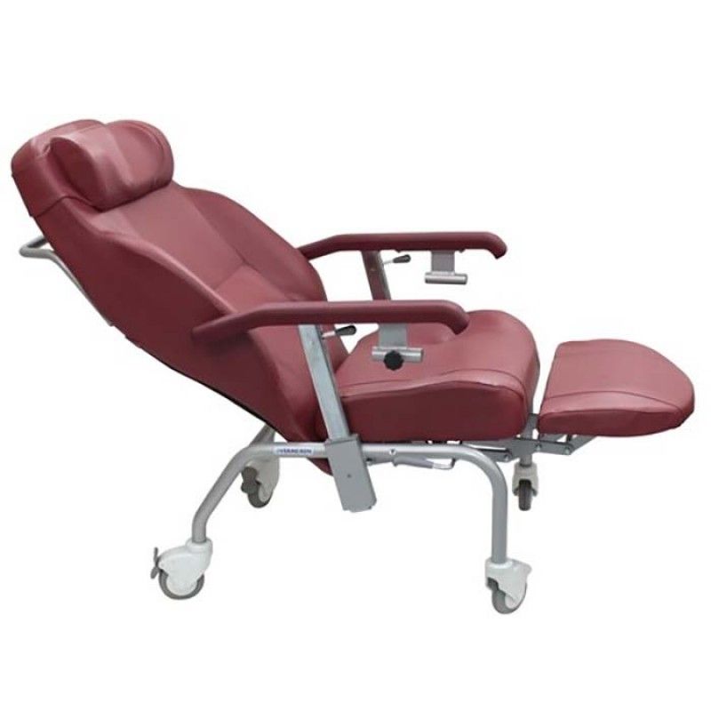 Кресло-стул повышенной комфортности колесах (гериатрическое кресло) Normandie Vermeiren купить в OrtoMir24